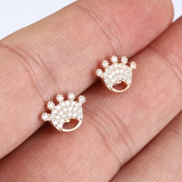 White sapphire & rose gold crown earrings studs - Picture 4 of 4